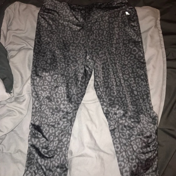 cheetah print, capri style, workout leggings - Picture 1 of 2